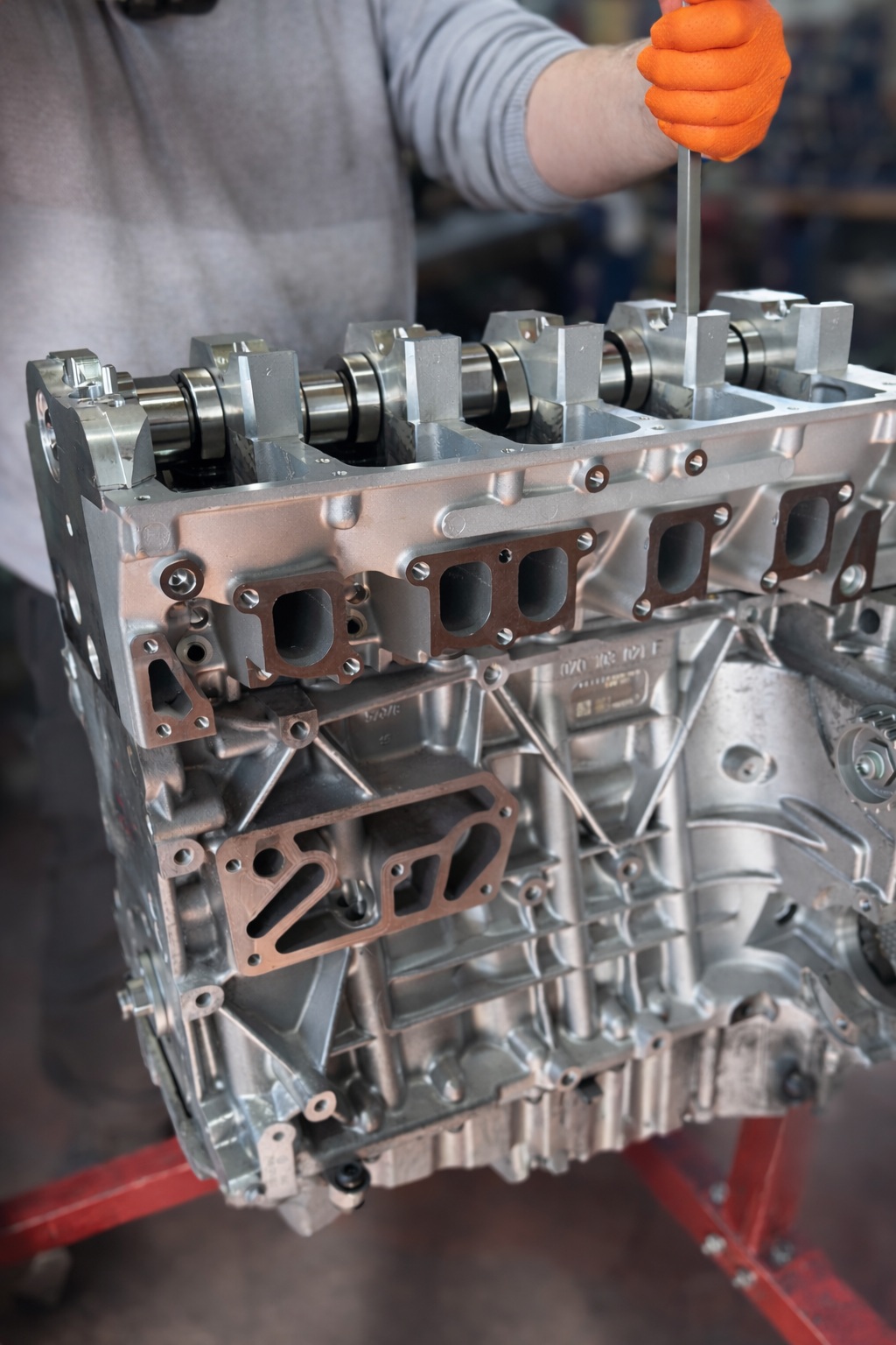 VW T5 2.5 TDI Motor Revision Stahlbuchsen